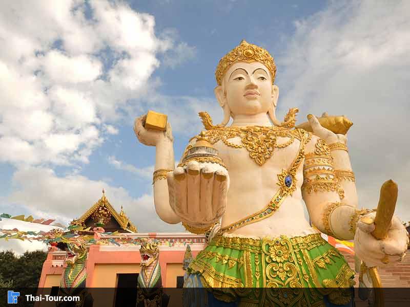 พระพุทธรูปตรงทางขึ้นบันได