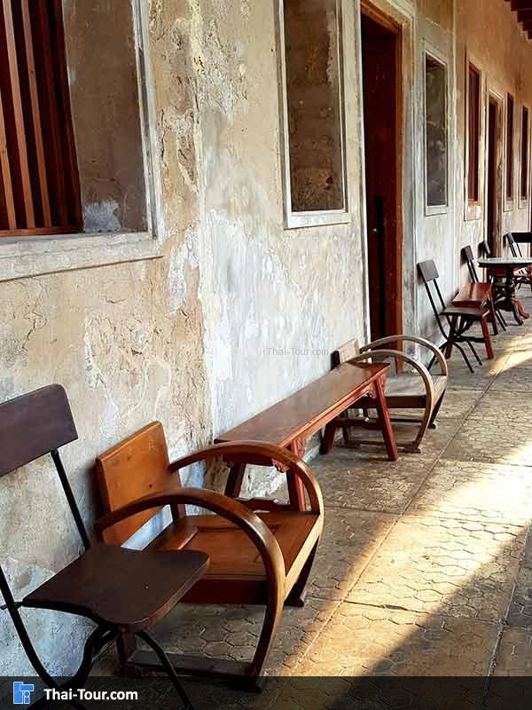 เก้าอี้นั่งแบบชิวๆ