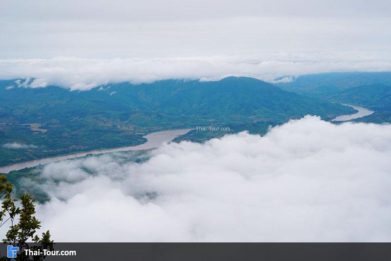 จุดชมวิวแม่น้ำกับทะเลหมอก