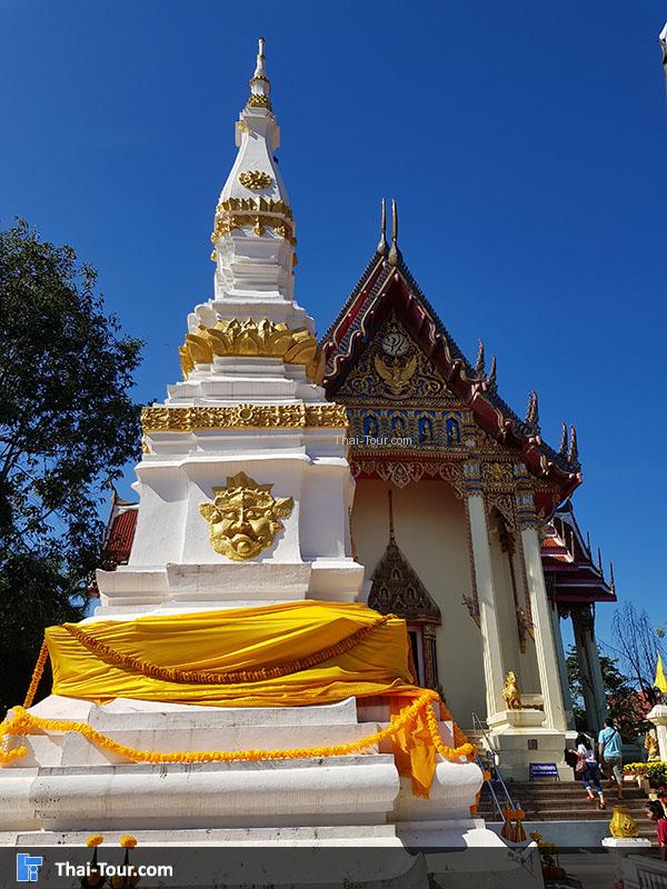 ด้านหน้าวัดโพธิ์ชัย