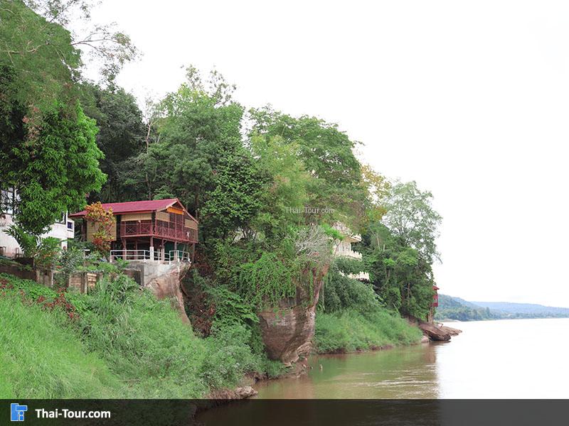 วิวริมแม่น้ำ