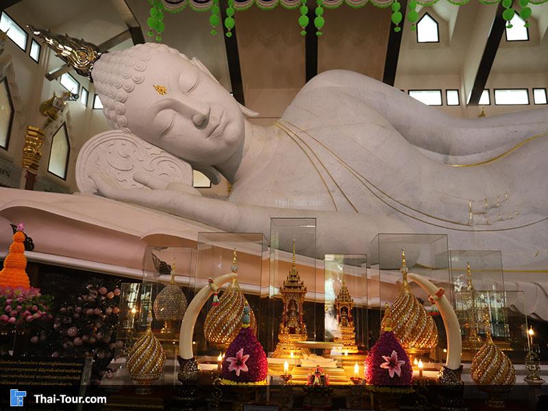 พระนอน วัดป่าภูก้อน