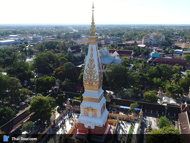 วิวมุมสูงด้านบนของ พระธาตุพนม