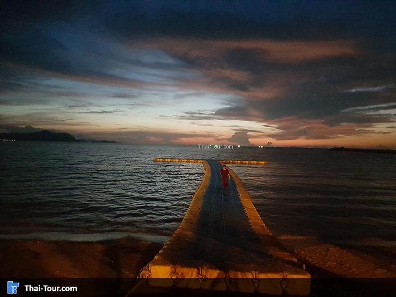 สัญลักษณ์ หาดบ้านอำเภอ