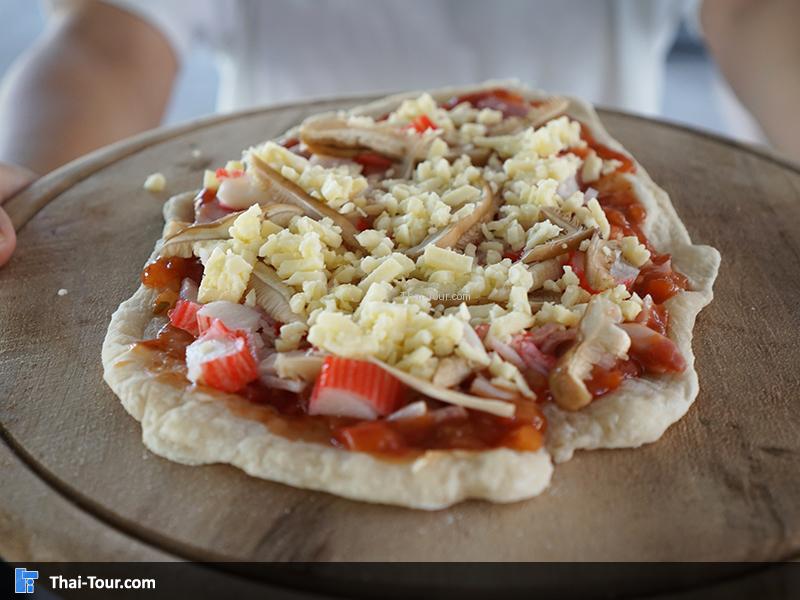 พิซซ่าพร้อมเสริฟ