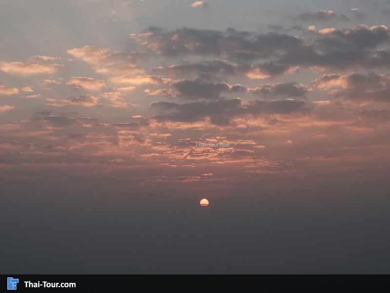 พระอาทิตย์ยามเช้า