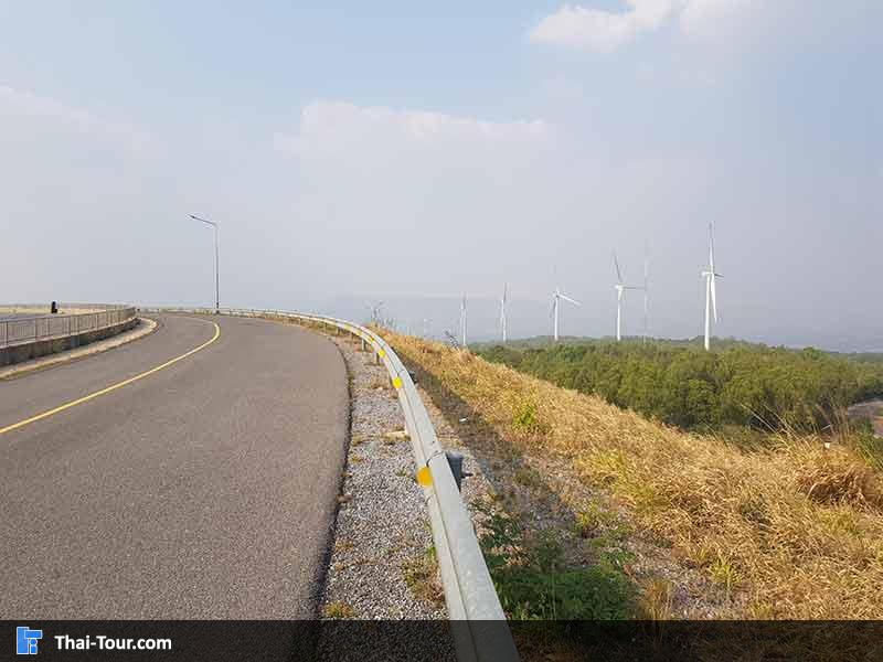 ริมสันเขื่อนอ่างเก็บน้ำ ทิศตะวันออก