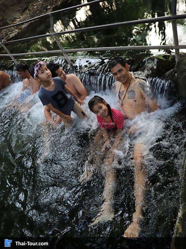 น้ำผุดเขาใหญ่