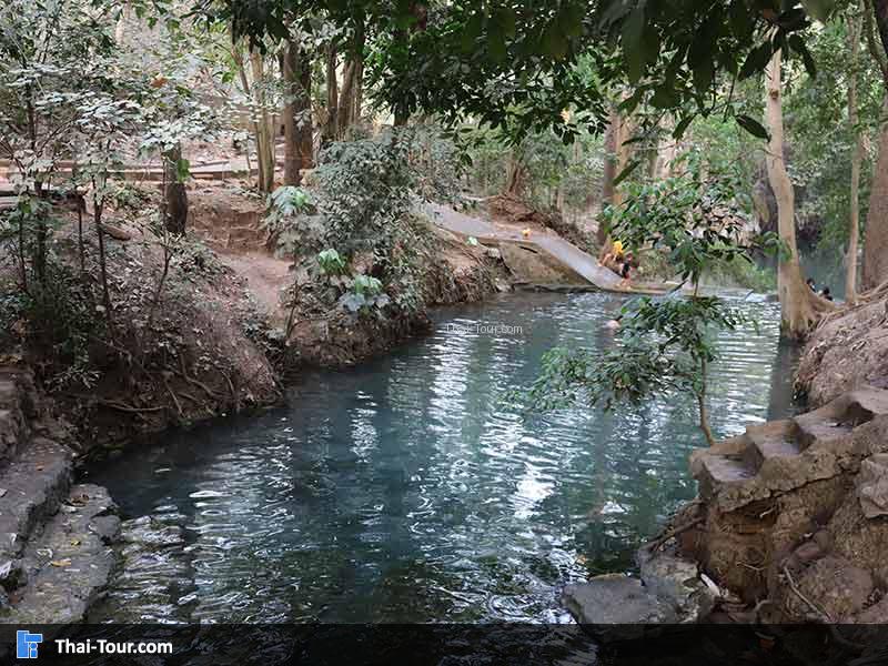 รุูปน้ำผุดเขาใหญ่