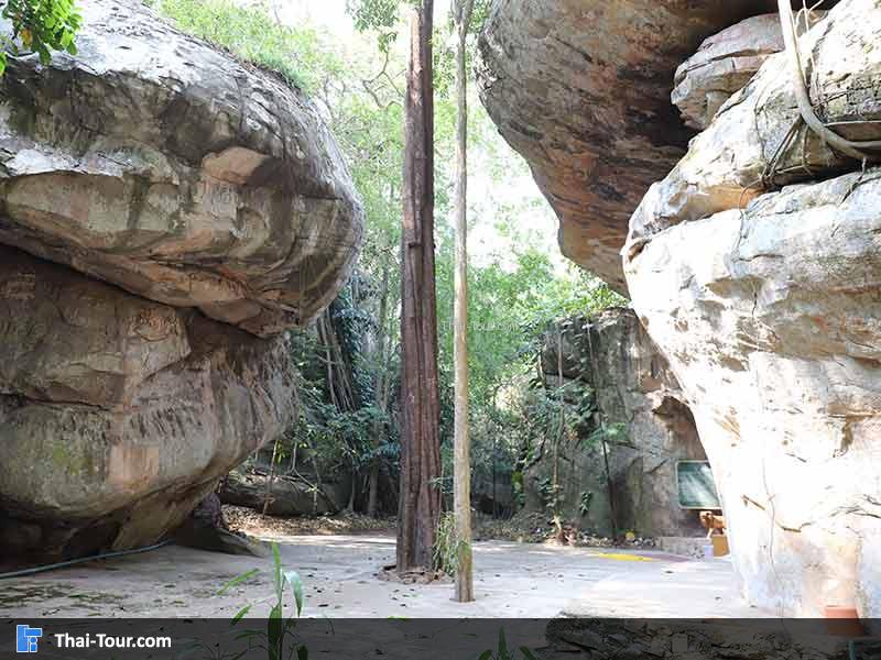 บรรยากาศเดินชมหิน