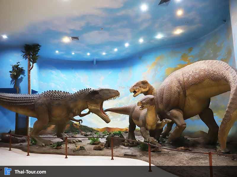 พิพิธภัณฑ์ไม้กลายเป็นหิน