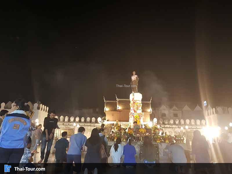 อนุสาวรีย์ท้าวสุรนารี