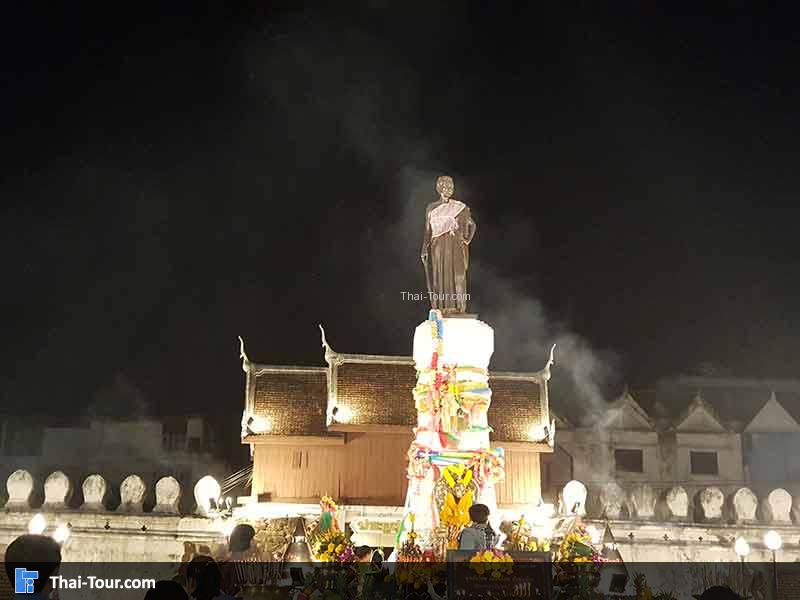 อนุสาวรีย์ท้าวสุรนารี
