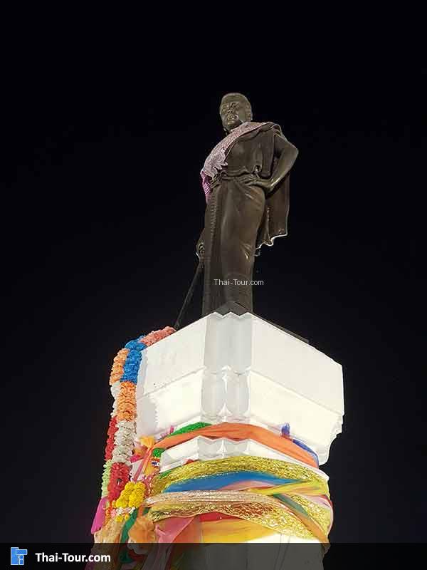 อนุสาวรีย์ท้าวสุรนารี