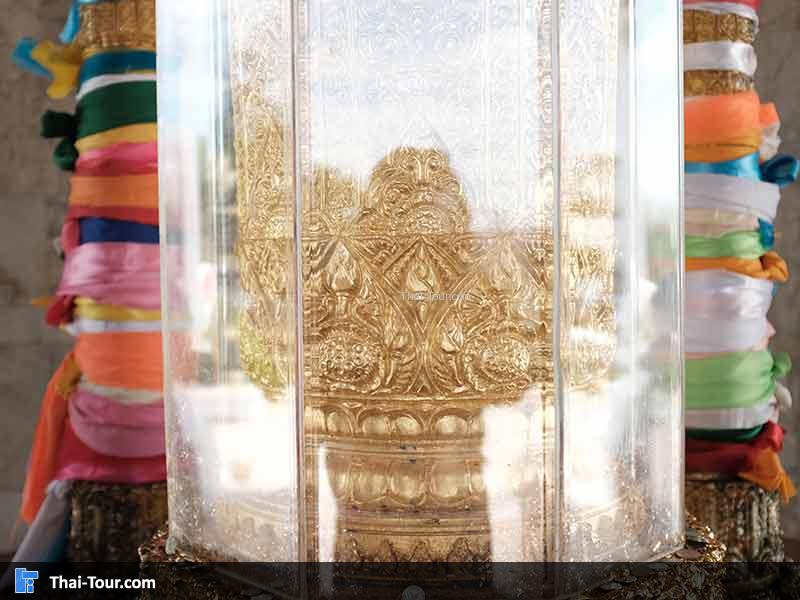 องค์หลักเมืองภายในศาลหลักเมืองสุราษฎร์ธานี