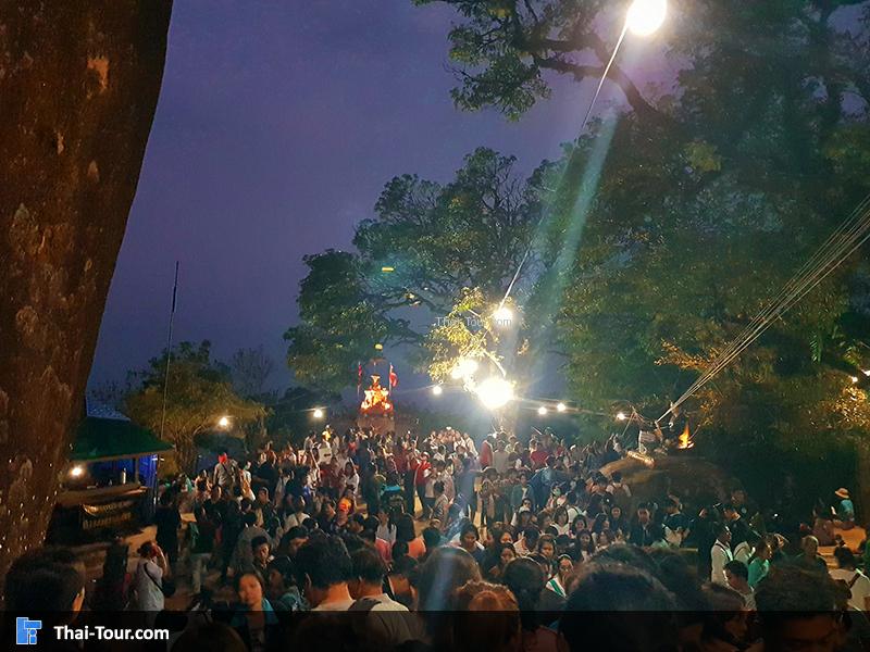 ทางเดินขึ้น เขาคิชฌกูฎ