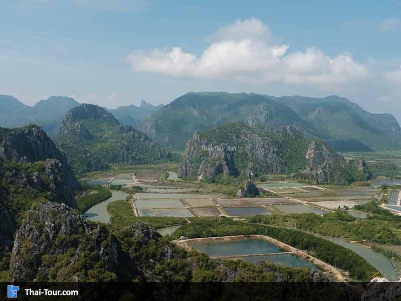 จุดชมวิวเขาแดง มองเห็นวิวด้านล่าง