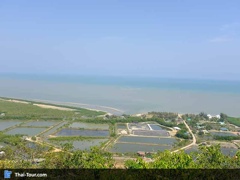  จุดชมวิวเขาแดง มองเห็นทะเล