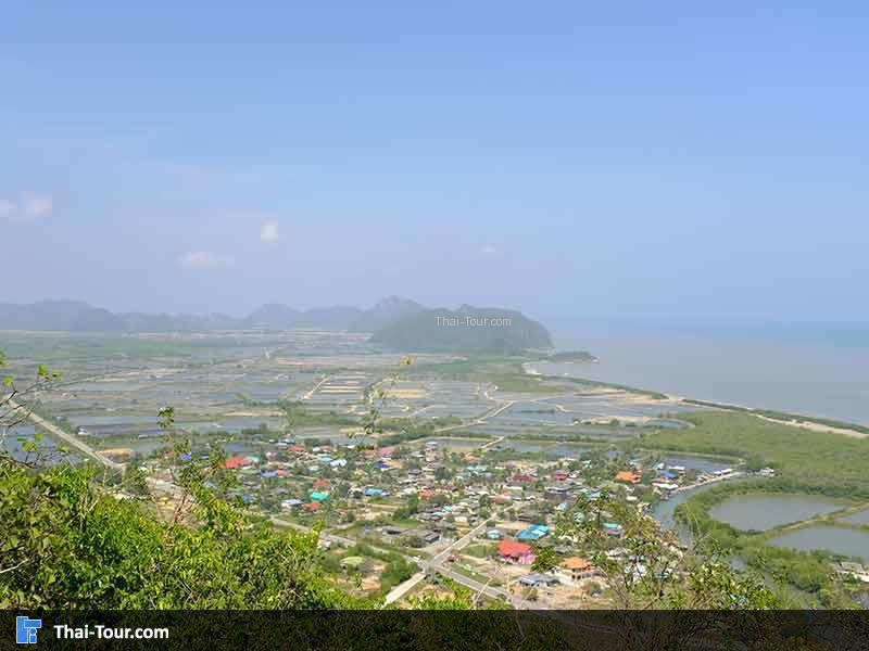  จุดชมวิวเขาแดง มองเห็นทะเล