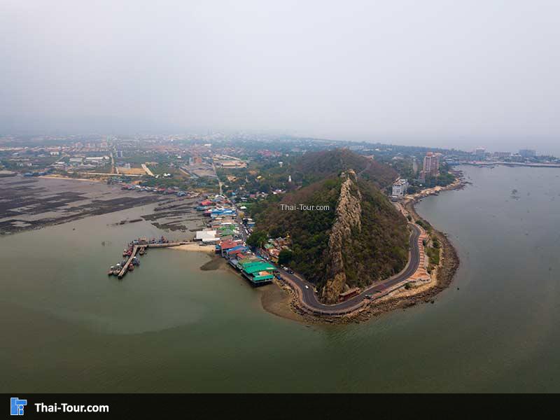 ภาพมุมสูง ที่เขาสามมุข