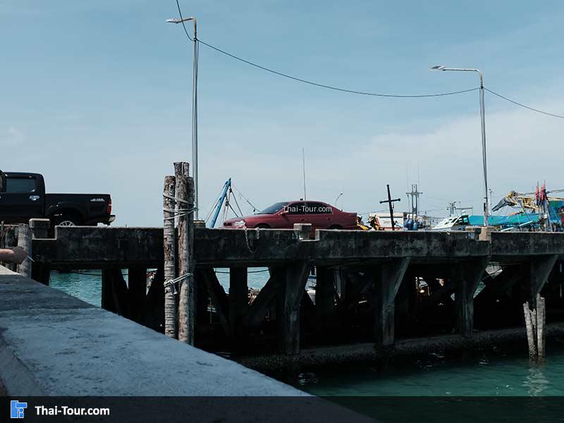 ท่าเรือหน้าทอน