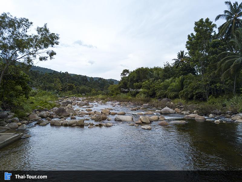 บรรยากาศ คีรีวง เงียบสงบ