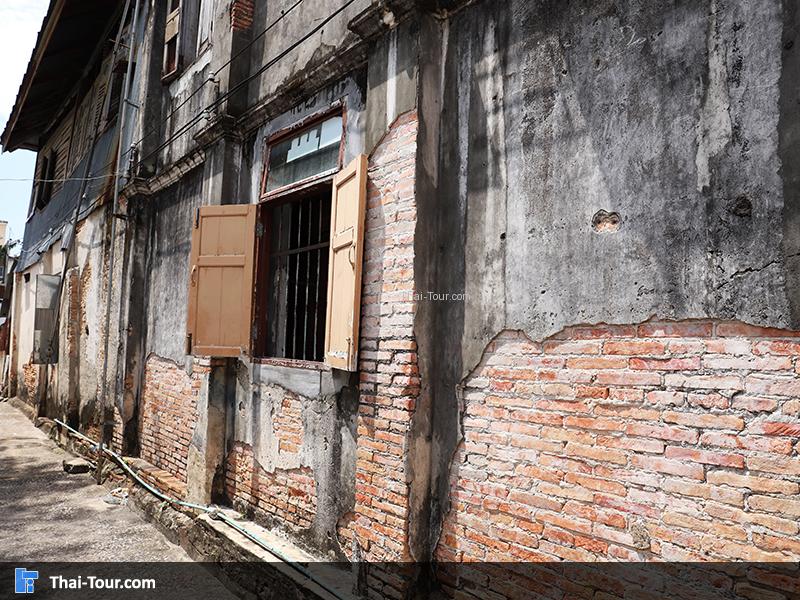 บ้านรูปอิฐบอล็ค