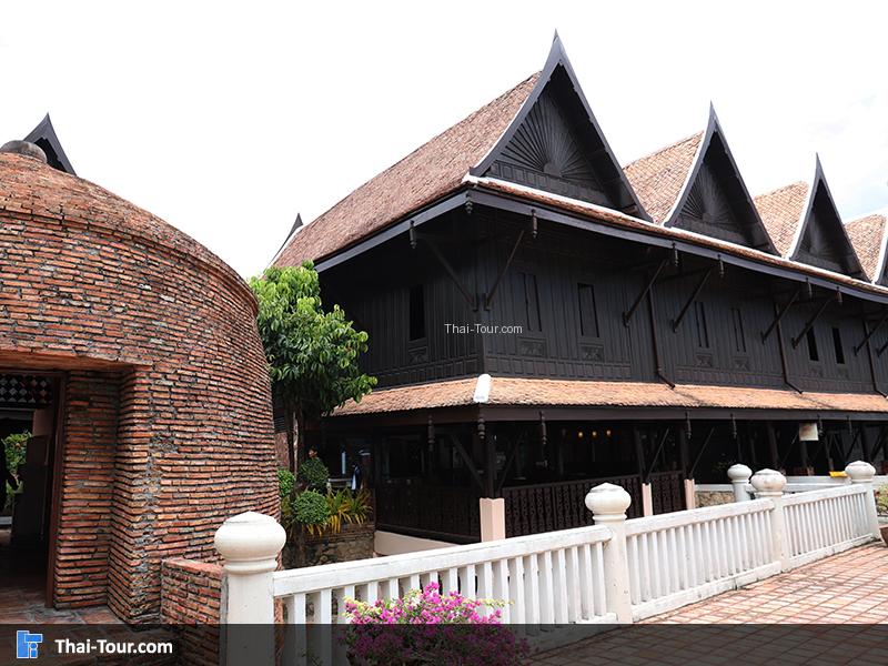 ด้านหน้า สถาบันทักษิณคดีศึกษา