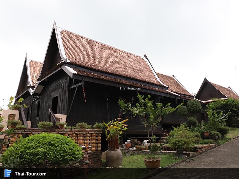 ด้านหน้า สถาบันทักษิณคดีศึกษา