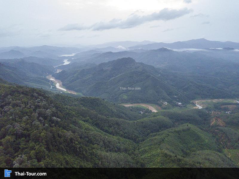 วิวมุมสูง ทะเลหมอก อัยเยอร์เวง