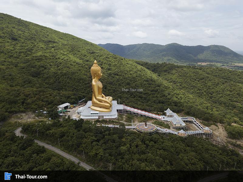 ภาพมุมสูง มองเห็น พระปรางค์เชียงแสน 