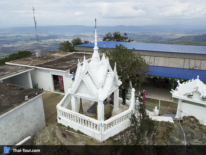มุมสูงศาลาสีขาว