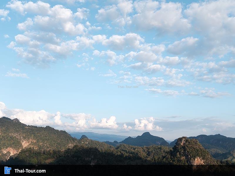 วิวภูเขาตอนเย็นๆ