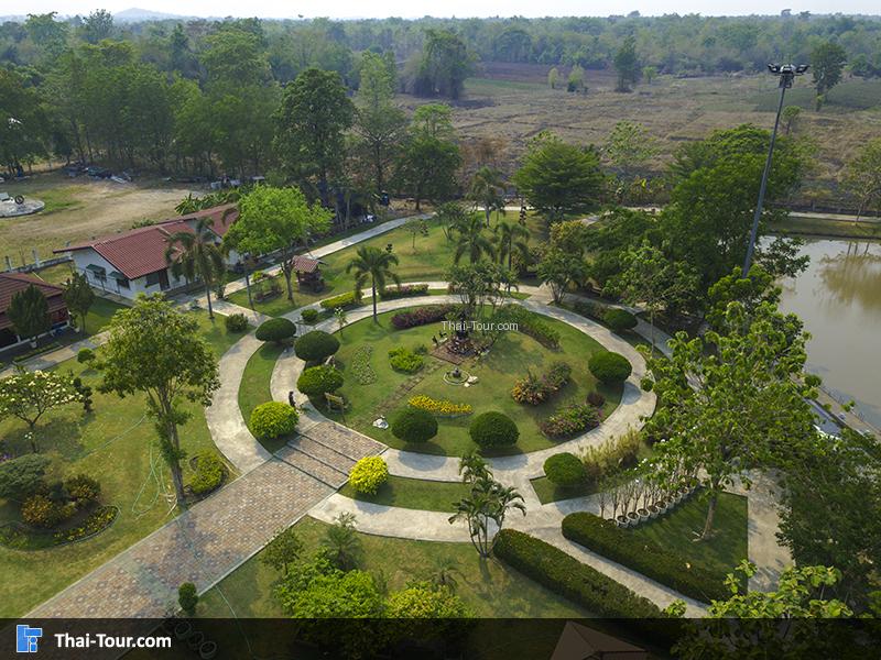 สวนสาธารณะใกล้ๆกับ บ่อน้ำพุร้อนพระร่วง