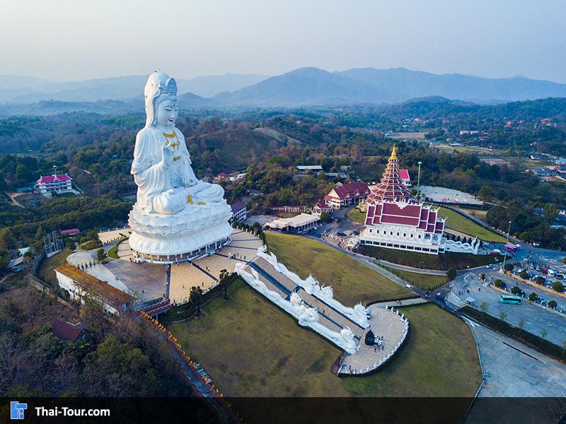 ภาพมุมสูง ของวัดห้วยปลากั้ง