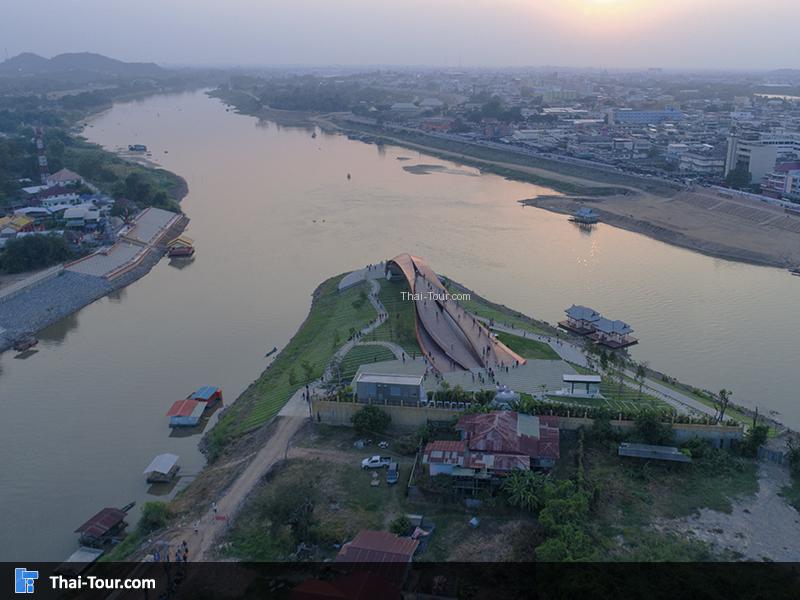 พาสาน แลนมาร์คแห่งใหม่ของจังหวัด นครสวรรค์