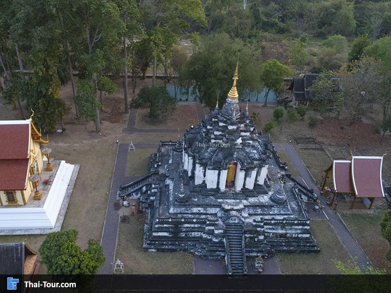 ภาพมุมสูงด้านบนของ วัดพระยืน