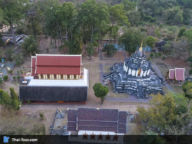 ภาพมุมสูงด้านบนของ วัดพระยืน