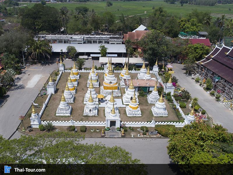 ภาพมุมสูง เจดีย์ชาวหลัง