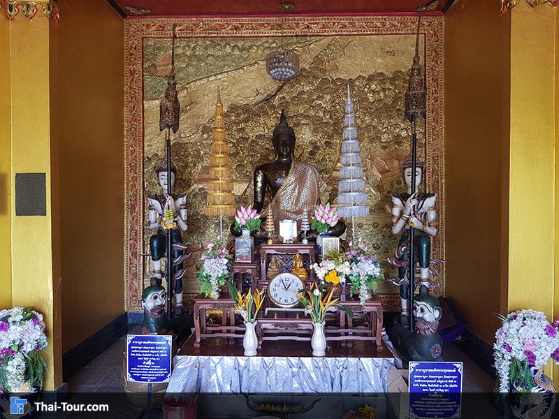 ภายในพระอุโบสถ วัดโบสถ์มณีศรีบุญเรือง