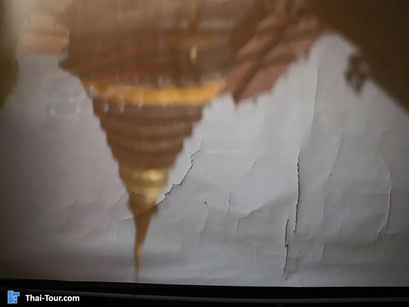 เงาพระธาตุกลับหัว