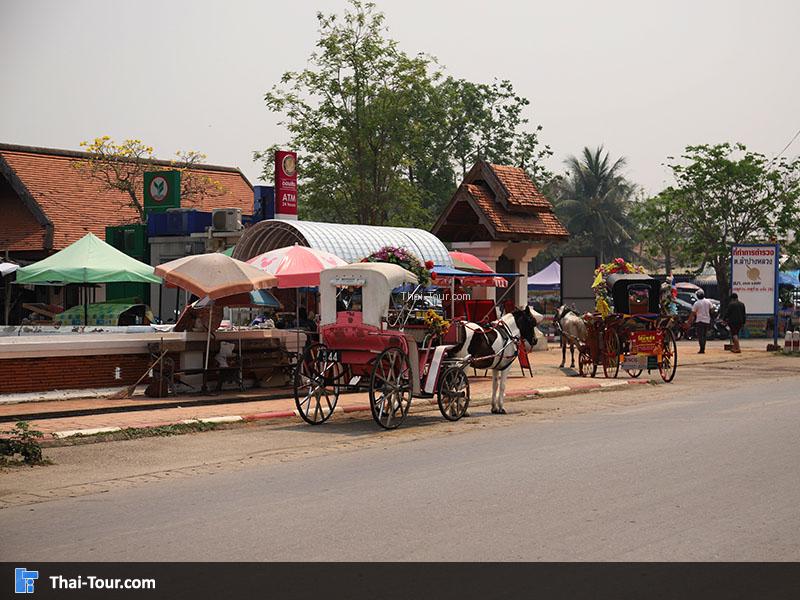 จุดนั่งรถม้า หน้าวัดพระธาตุลำปางหลวง