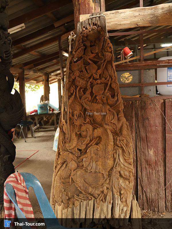 ไม้แกะสลัก