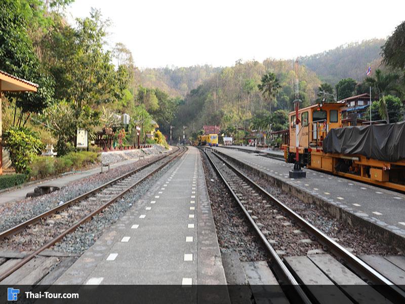 รางรถไฟที่มีทั้งหมด 3 ช่อง