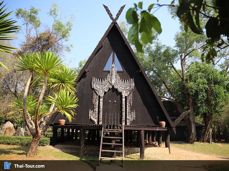 ศาลาไม้สีดำ สวยงามมาก