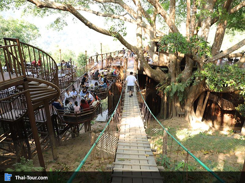 สะพานทางเดินเข้า