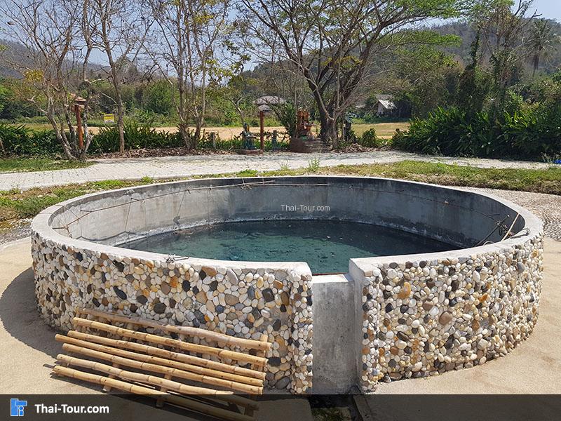 บ่อน้ำ น้ำพุร้อนดอยสะเก็ด