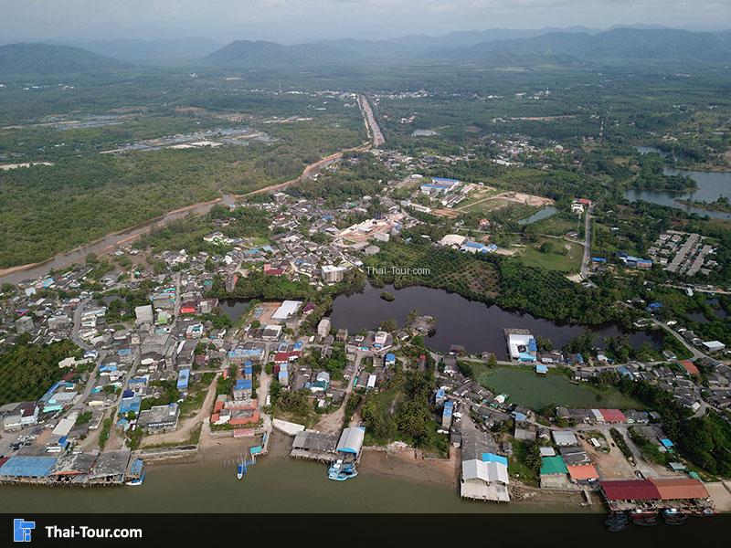 ภาพมุมสุงของ ท่าเรือบ้านน้ำเค็ม