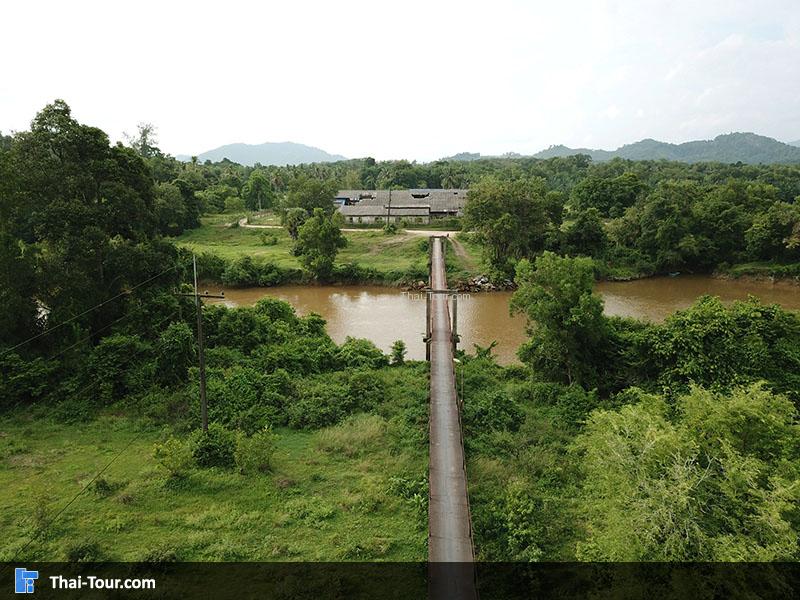 บรรยากาศดีมาก สะพานเหล็กบุญสูง