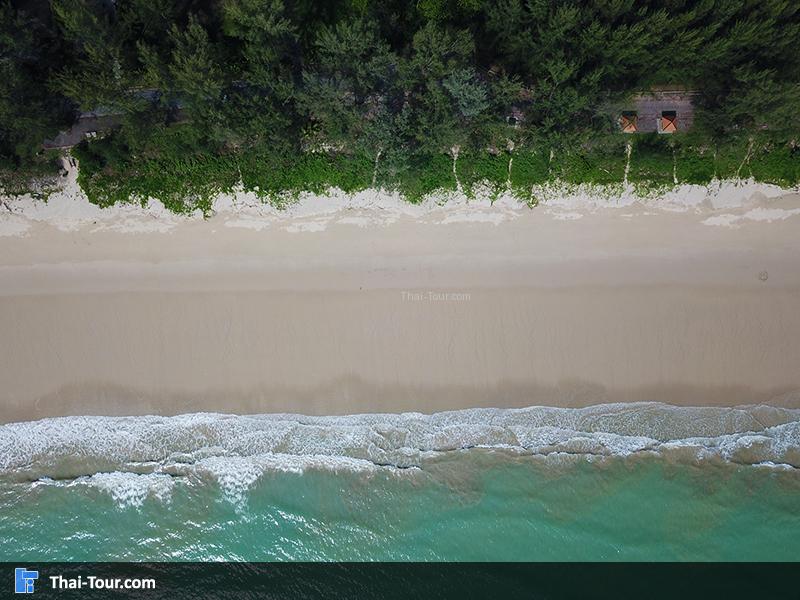 ภาพมุมสูงหาดบางสัก